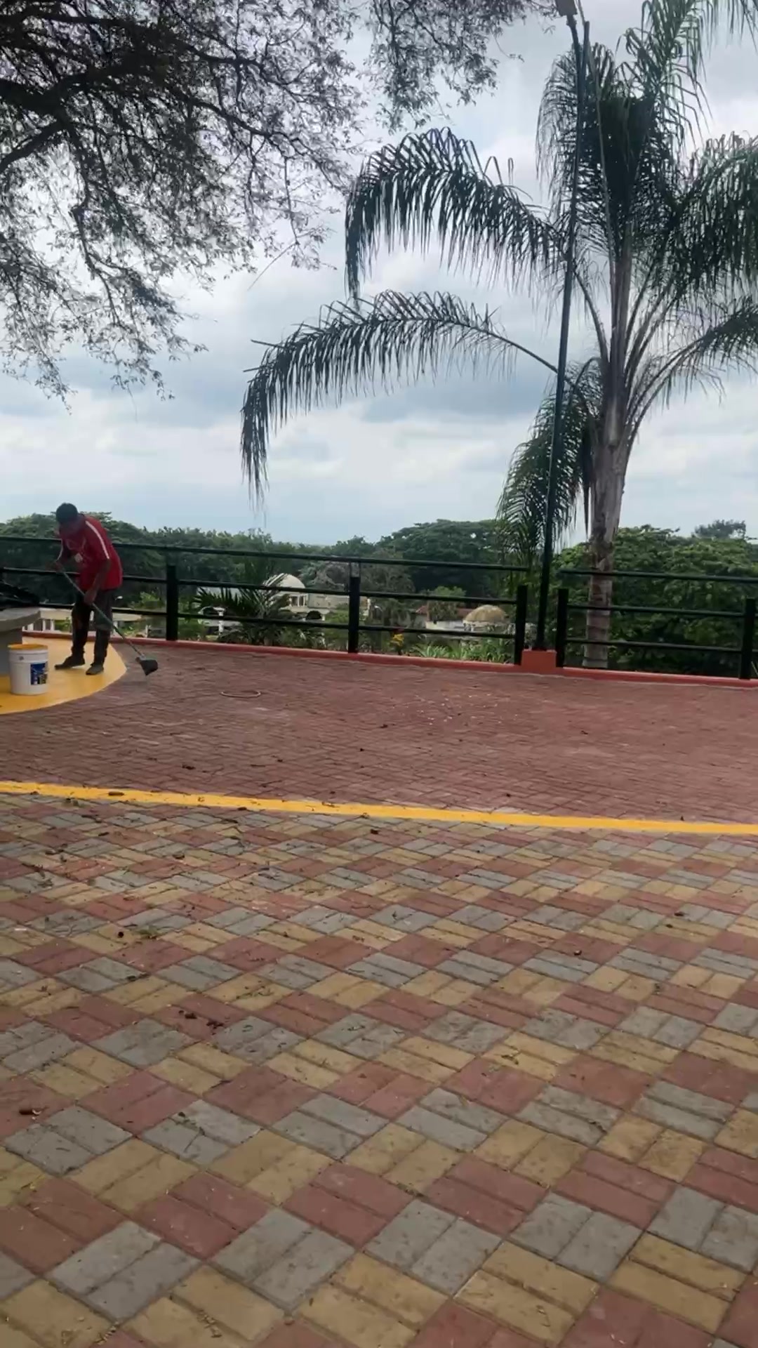 GAD Balzar avanza en la remodelación del paseo mirador El Tamarindo