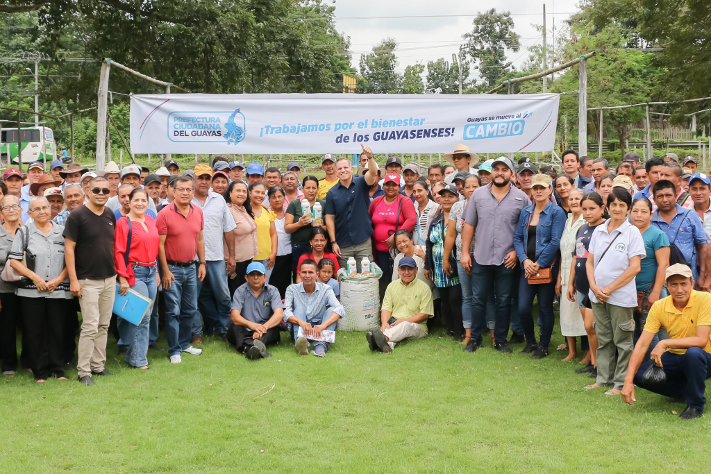353 agricultores de Balzar reciben fertilizantes gratis para maíz