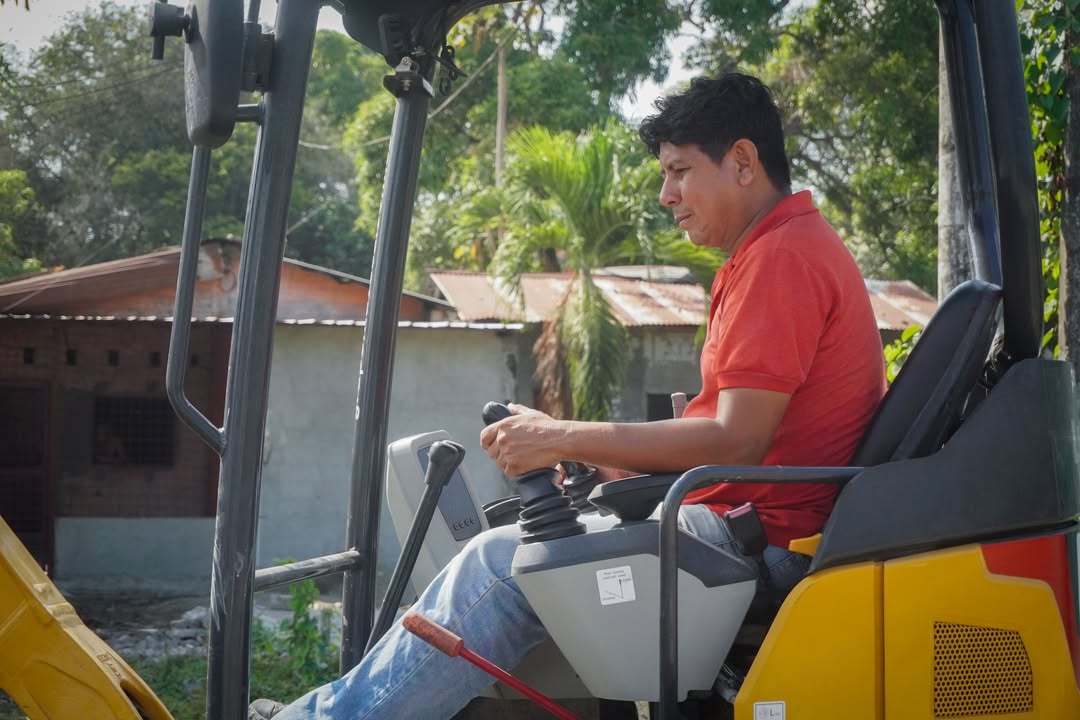 Alcaldía de Balzar repara fuga crítica en San Jacinto Sur para garantizar agua potable