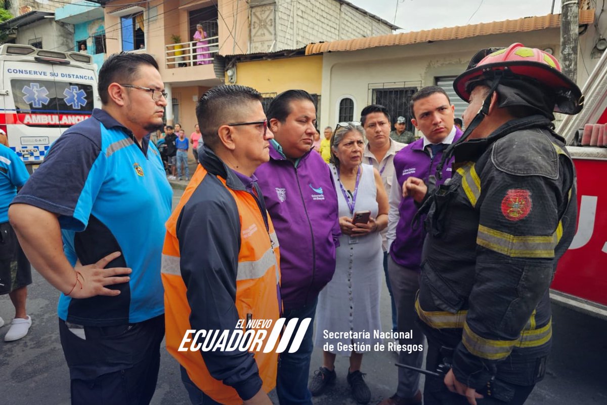 Incendio en cooperativa de Ximena deja cinco muertos y una familia afectada