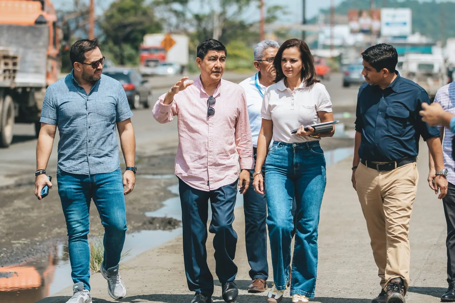 Prefectura del Guayas inicia rehabilitación nocturna en Av. León Febres Cordero