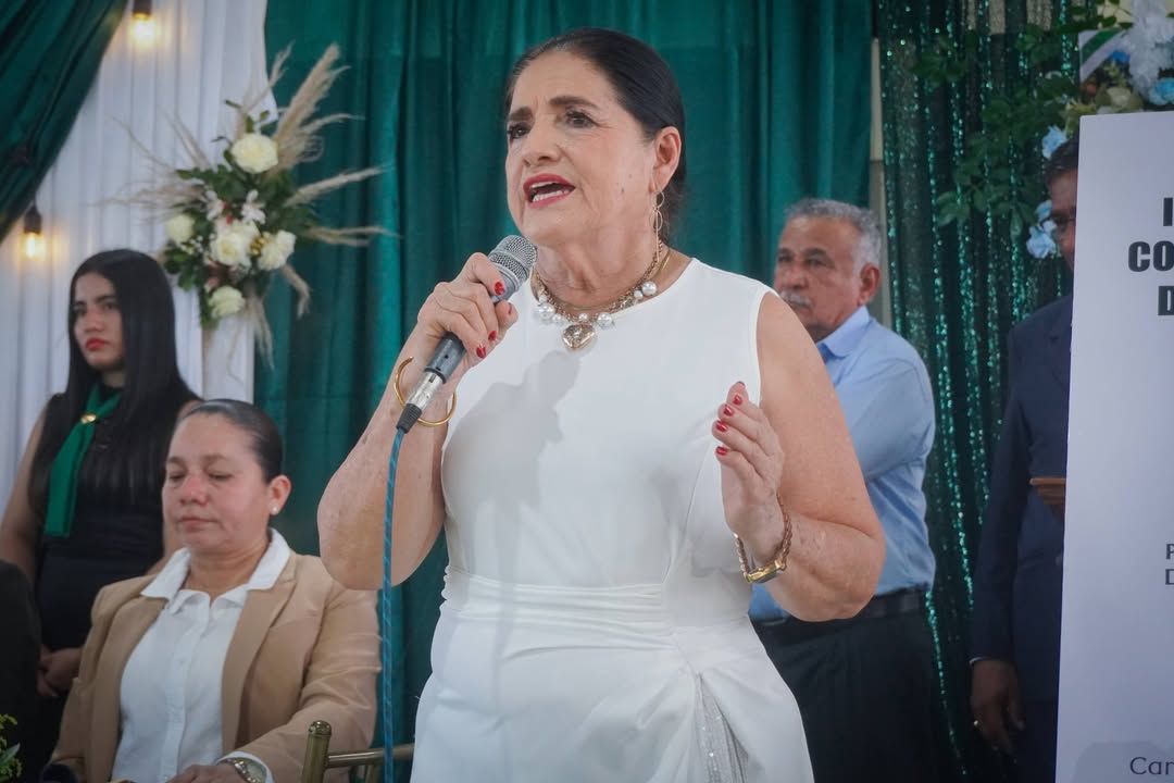 Prefectura del Guayas y GAD Balzar firman convenio para embellecer los rondeles Norte y Sur